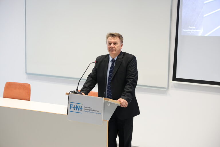 Udeleženci akademskega večera 7.5.2024